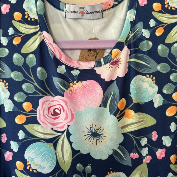 Sleeveless Floral Print Dresss - Picture 3 of 4